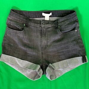 EUC H&M Women’s Gray Stretch Denim Jean Shorts. Size 4. Cuffed Hem.